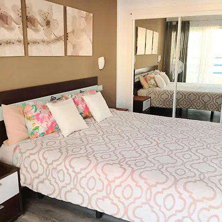 Adeje300, * Playa Paraiso